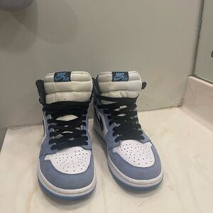 Size 9.5 - Jordan 1 Retro OG High University Blue
